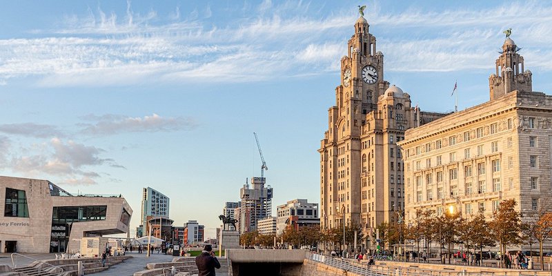 property-investment-hotspots-liverpool-and-liver-building